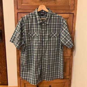 Men’s Patagonia Button Up Short Sleeved Shirt
